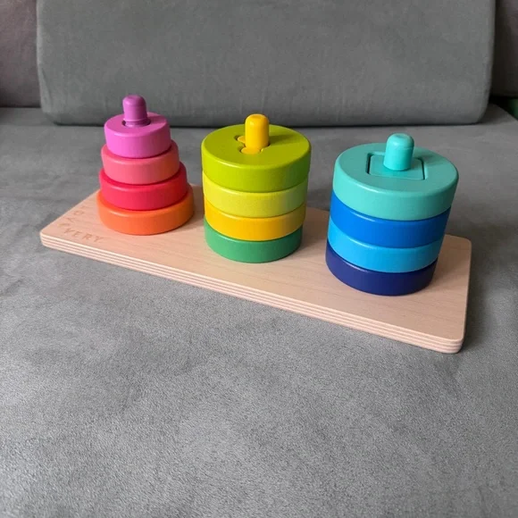 Lovevery Twist & Pivot Pattern Puzzle - Picture 1 of 5